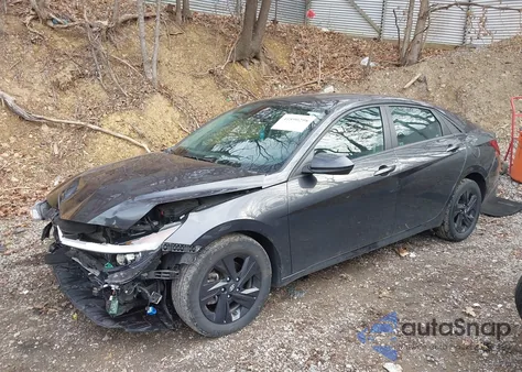 2022 Hyundai Elantra Sel z USA, uszkodzony, nr VIN 5NPLS4AG2NH078865